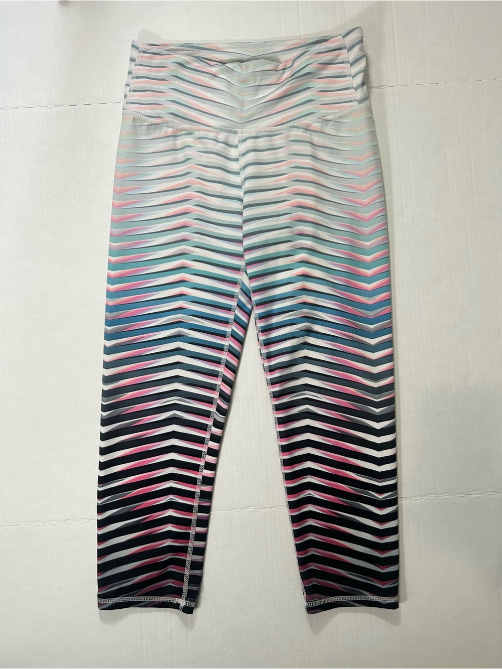 Athleta Chevron Capri Yoga Leggings - Pink, Teal & Black 3/$30
